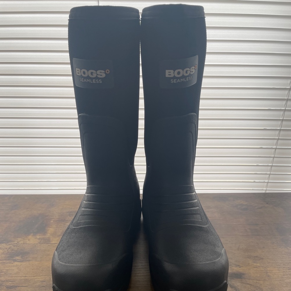 Brand new with box, BOGS steel toe work boots.  Men size 8